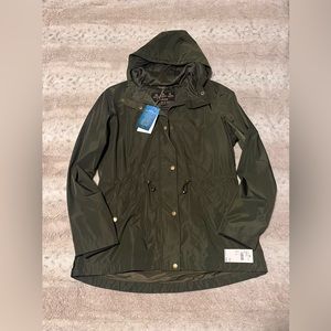 Barbour Rain Coat Green size 10 New With Tags
